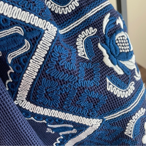 NWOT Sea New York Bluee and White Embroidered Top, Size 0 - Picture 4 of 11